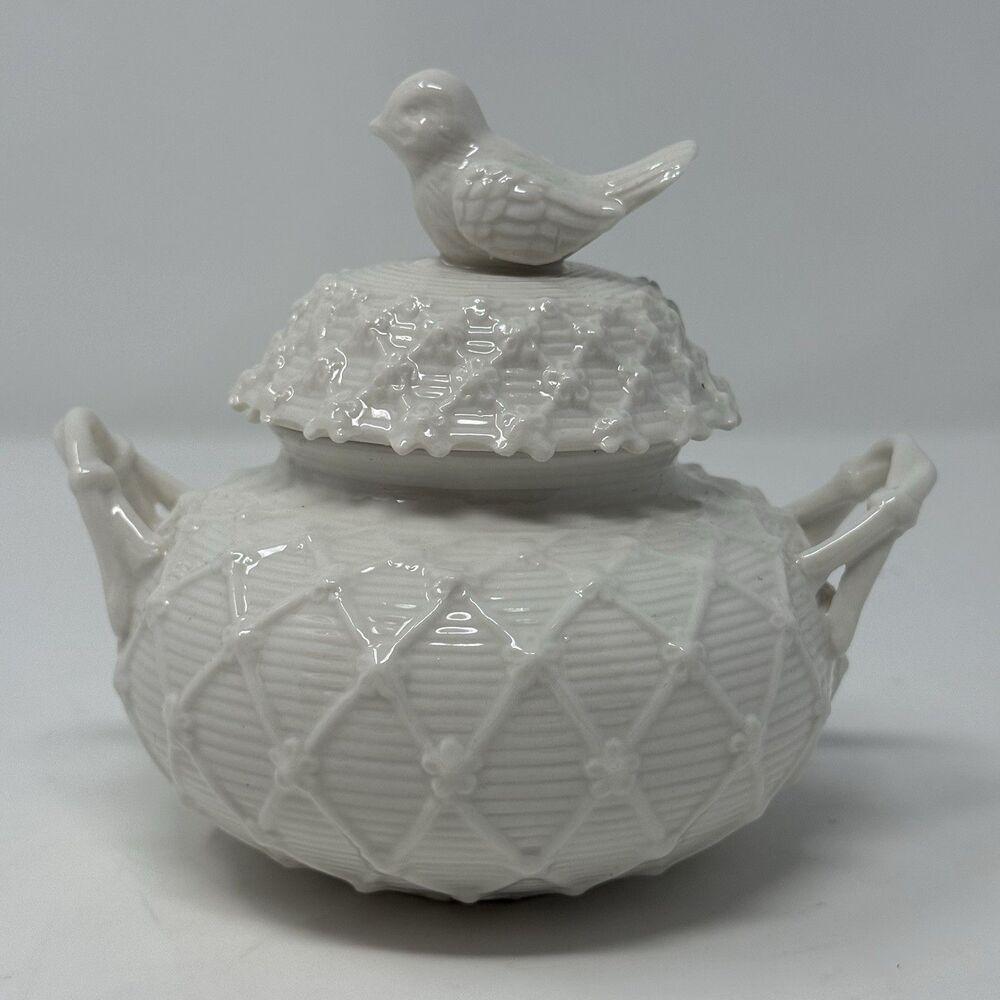 Paris Royal White Glazed Ceramic Soup Tureen Lattice Pattern Bird Lid Handles